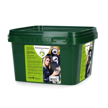 Excellent Cubo de pellets de electrolitos para caballos
